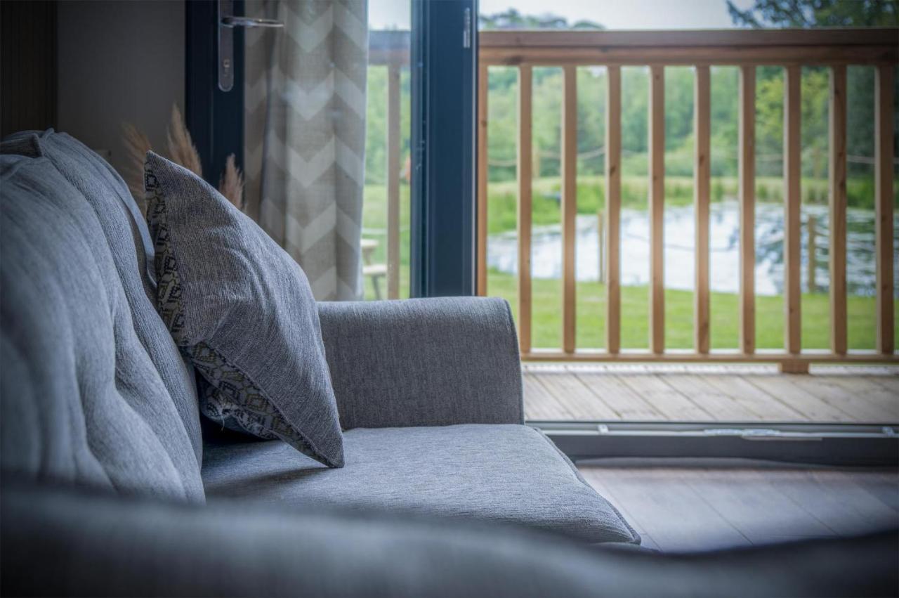 Cabin In The Woods - 1 Bedroom Lodge - Kilgetty Stepaside  Exteriör bild